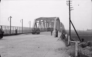 The British Army in North-west Europe 1944-45 The northern end of the bridge over the River Maas at Grave, 25 September 1944.