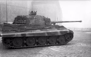Ungarn, Budapest.- "Unternehmen Panzerfaust". Panzer VI "Tiger II" (Königstiger) auf gepflasterter Straße; PK Einsatz Kp Lw — Budapest — Schwere Panzer-Abteilung 503. Only Tiger II unit to go to Budapest<ref>Schneider, Tigers in Combat I, map of area of operations </ref>