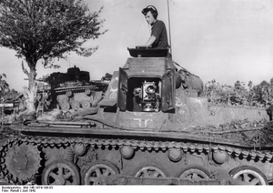 "A film reporter captures the individual battle phases from within a tank."
