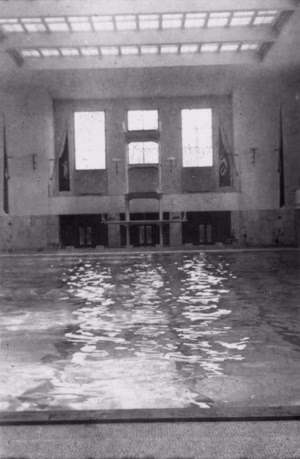 Berlin-Lichterfelde, Kaserne der Leibstandarte-SS Adolf Hitler, Schwimmhalle — Berlin