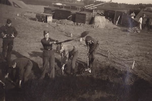 8,8cm-antiaircraft battery in Berlin-Karow, entrenchments (1943)