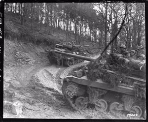 Admin caption. Original caption illegible. Likely taken around the same area as SC 196619 and SC 196622. Photo Source: U.S. National Archives. Digitized by Signal Corps Archive.