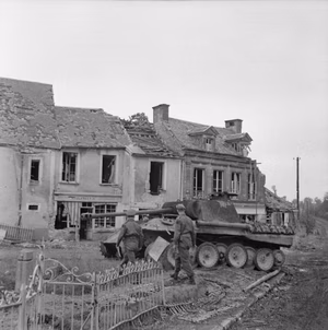 The British Army in Normandy 1944 A knocked-out German Panther tank in the centre of Lingèvres, 20 June 1944.