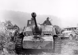 Bundesarchiv: StuG III (Sturmgeschütz) during the Ardennenoffensive