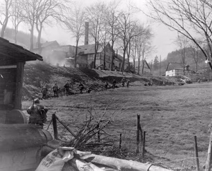 Company K, 2nd Infantry Regiment, 5th Infantry Division. Photographer: Pfc. Jerome P. Musae, 166th Signal Photo Co.