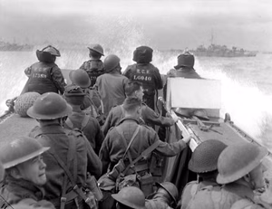 Infantrymen in a Landing Craft Assault (LCA) going ashore from H.M.C.S. PRINCE HENRY off the Normandy beachhead , France , 6 June 1944