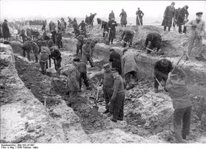 For documentary purposes the German Federal Archive often retained the original image captions , which may be erroneous, biased, obsolete or politically extreme . Berlin, Bau von Panzergräben am Stadtrand ADN-ZB/Archiv Das faschistische Deutschland im II. Weltkrieg 1939-45 Berlin wird am 1. Februar 1945 zum "Verteidigungsbereich" erklärt. Volkssturmsoldaten heben am Stadtrand Panzergräben aus. Aufnahme Februar/März 1945 343-45