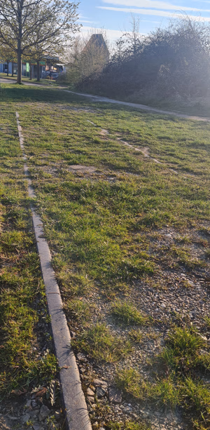 Weimar-Nord train station - remains of the standard gauge track at the Buttelstedter Straße station exit