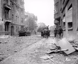 Company M, 26th Infantry Regiment, 1st Infantry Division. Photographer not credited.