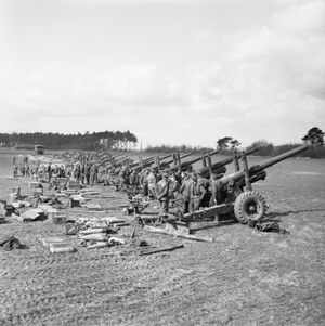 5.5-inch guns of 235 and 336 Medium Batteries, Royal Artillery, line up to fire in support of the Rhine crossing, 21 March 1945. The 5.5-inch guns of 235 and 336 Medium Batteries, Royal Artillery, line up to fire in support of the Rhine crossing, 21 March 1945.