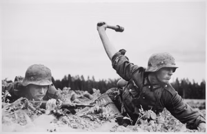 General notes: Use War and Conflict Number 996 when ordering a reproduction or requesting information about this image.
